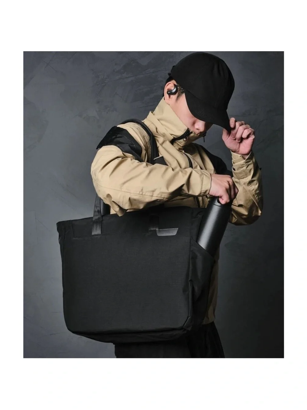 NWT Black Alpaka Metro Weather-Resistant Laptop Tote - Axoflux 210D